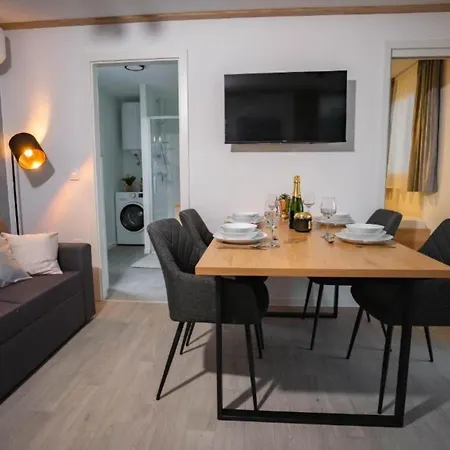 Lux Mobile Homes * Vodice